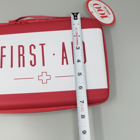 Johnson & Johnson First-Aid Zipper Case - Picture 12 of 12